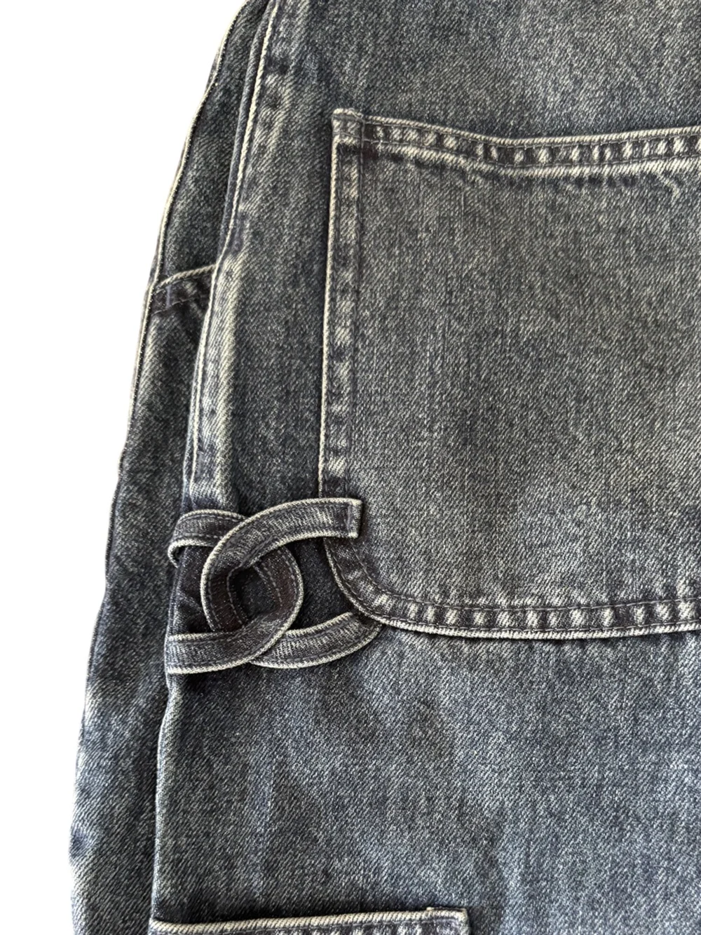 CHANEL Boyfriend Baggy Wide Leg Denim Jeans with CC side detail - Picture 3 of 4